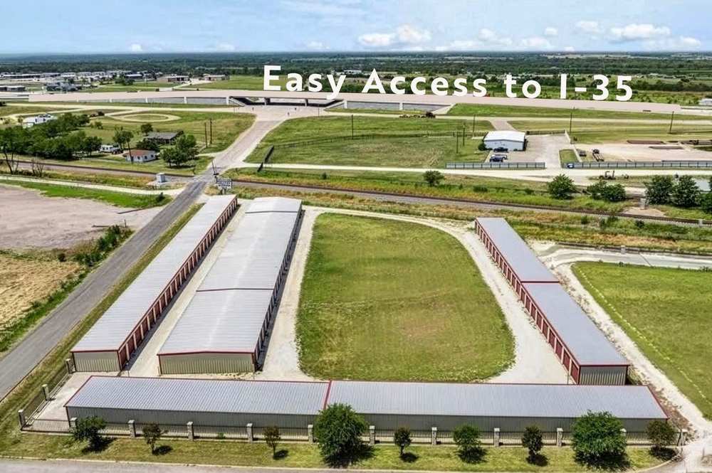 Aerial of Oak Storage in Elm Mott, TX, just off I-35